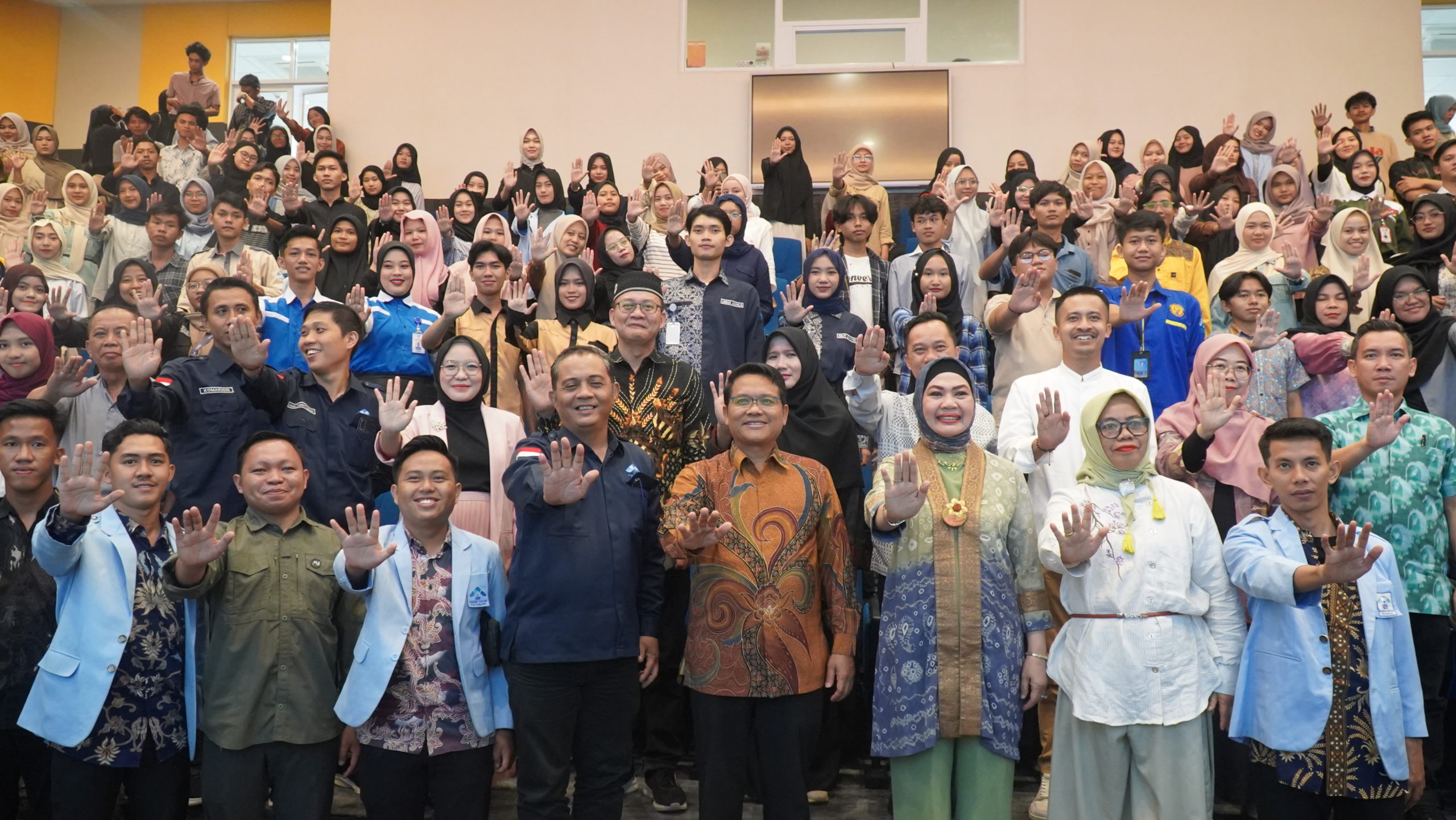 DEMA UIN Raden Fatah dan PSGA Gelar Diskusi Tentang Kekerasan Seksual dan Perundungan DEMA UIN Raden Fatah dan PSGA Gelar Diskusi Tentang Kekerasan Seksual dan Perundungan