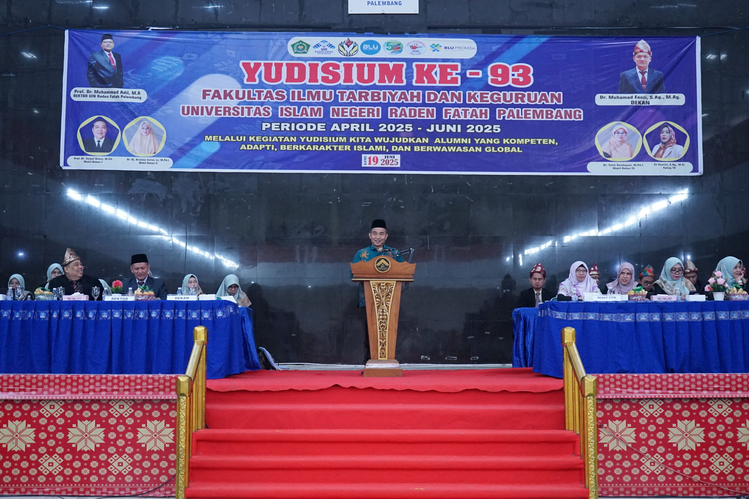 Yudisium ke-93 FITK UIN Raden Fatah, Wujudkan Alumni yang Kompeten, Adaptif, Berkarakter Islami dan Berwawasan Global. Yudisium ke-93 FITK UIN Raden Fatah, Wujudkan Alumni yang Kompeten, Adaptif, Berkarakter Islami dan Berwawasan Global.