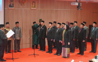 Rektor Lantik Wakil Rektor, Direktur Pascasarjana, dan Dekan UIN Raden Fatah Palembang Periode 2025–2029