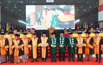 Kukuhkan Tujuh Guru Besar, UIN Raden Fatah Dorong Pendidikan Tinggi Berdampak pada Indonesia Emas 2045