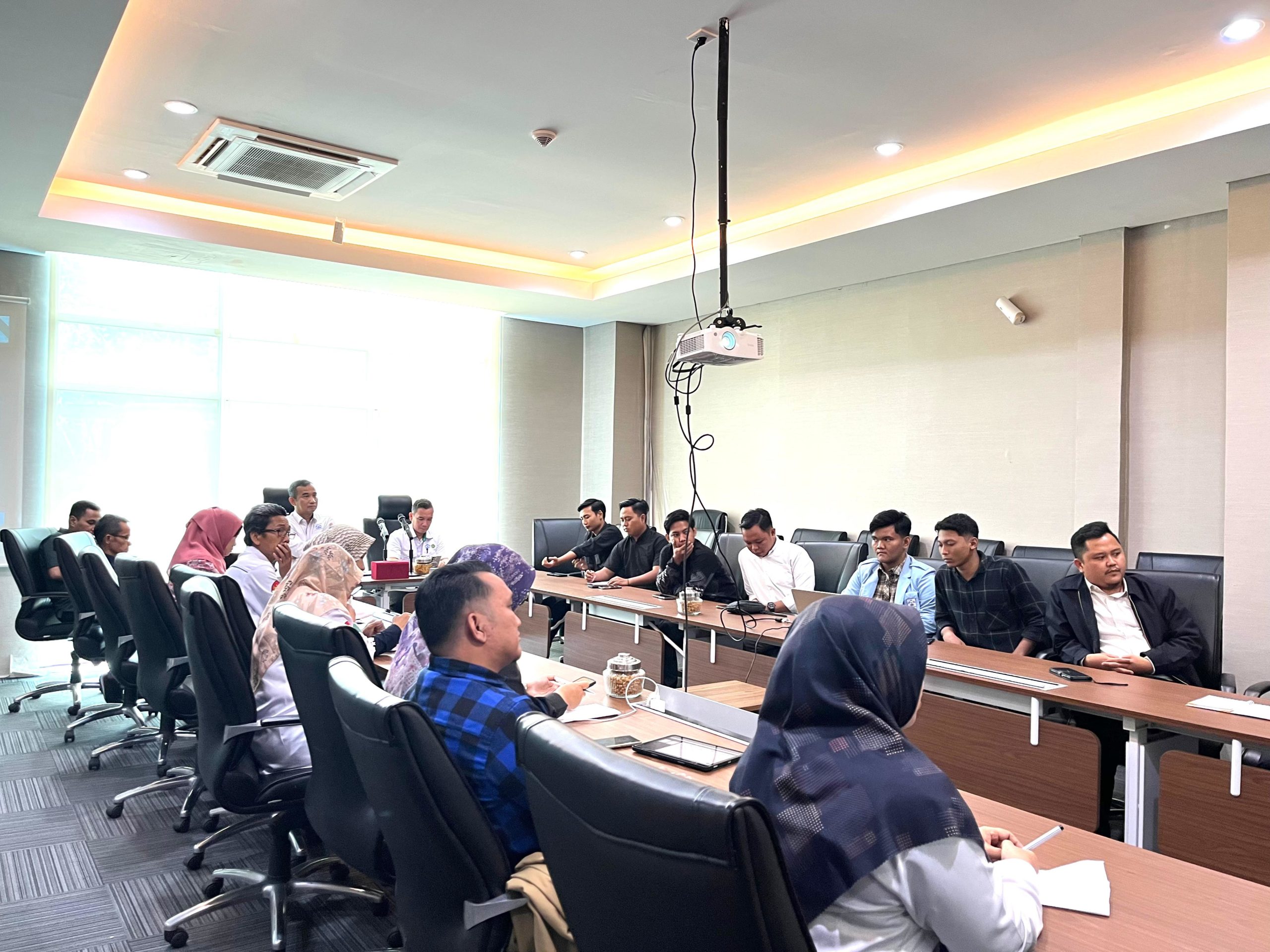 Persiapkan PBAK 2025, Wakil Rektor III: Fokus Pada Pembinaan Berkelanjutan Persiapkan PBAK 2025, Wakil Rektor III: Fokus Pada Pembinaan Berkelanjutan