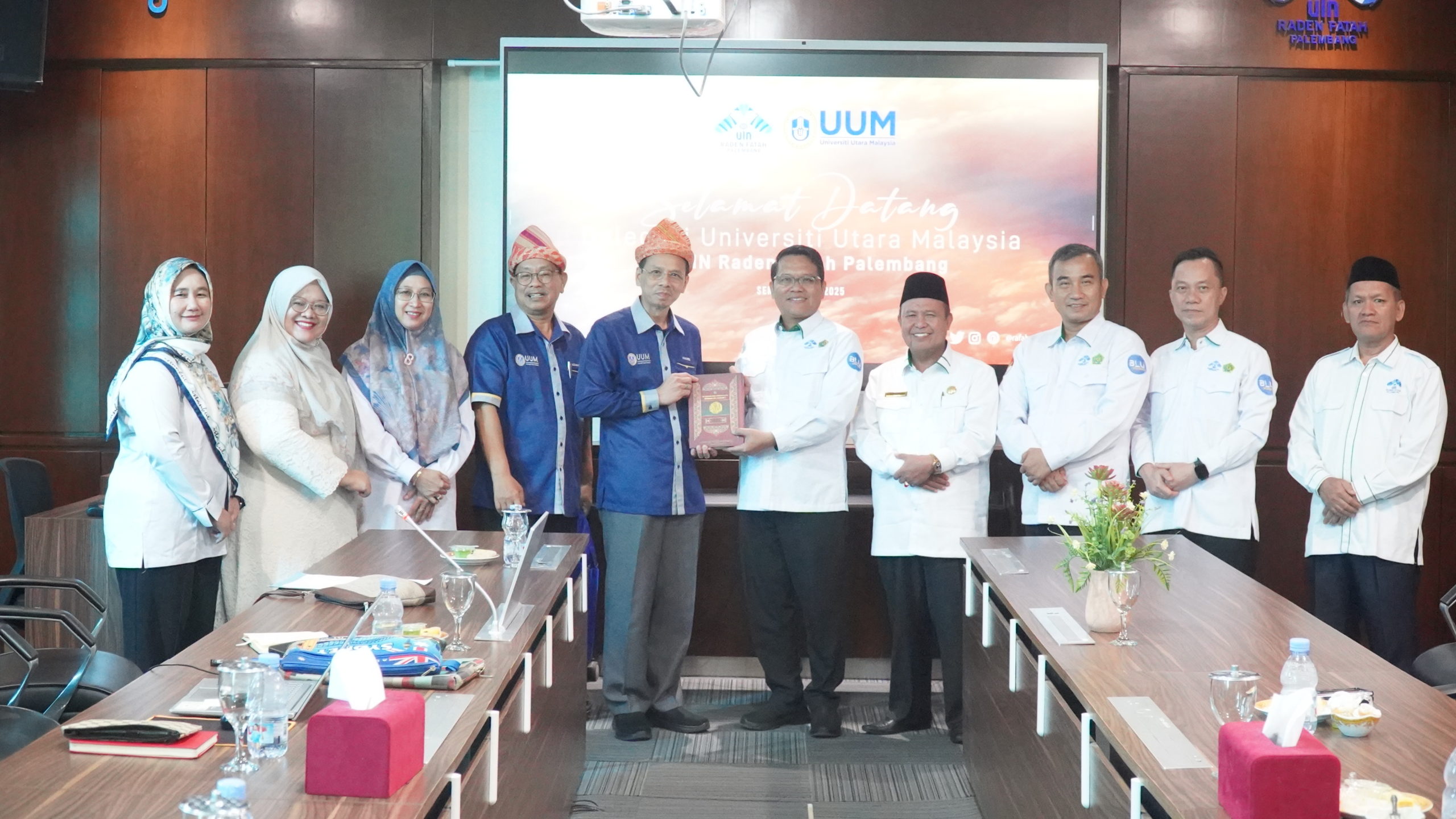 Kunjungan Delegasi UUM Perkuat Kerja Sama Internasional dengan UIN Raden Fatah Palembang Kunjungan Delegasi UUM Perkuat Kerja Sama Internasional dengan UIN Raden Fatah Palembang