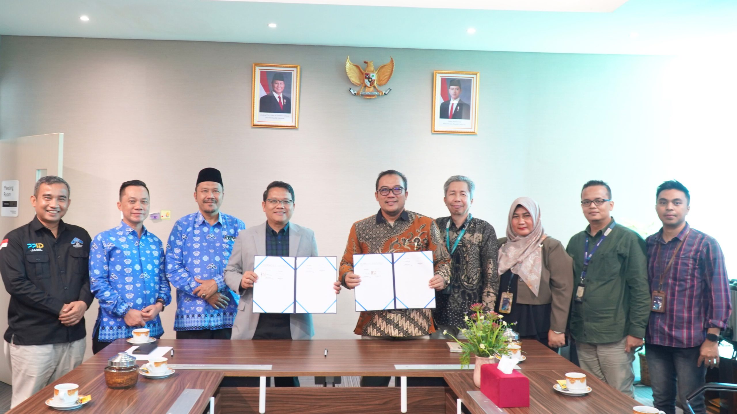 UIN Raden Fatah Palembang dan PT Pegadaian Teken MoU, Luncurkan Program The Gade Sharia Creative Lounge UIN Raden Fatah Palembang dan PT Pegadaian Teken MoU, Luncurkan Program The Gade Sharia Creative Lounge